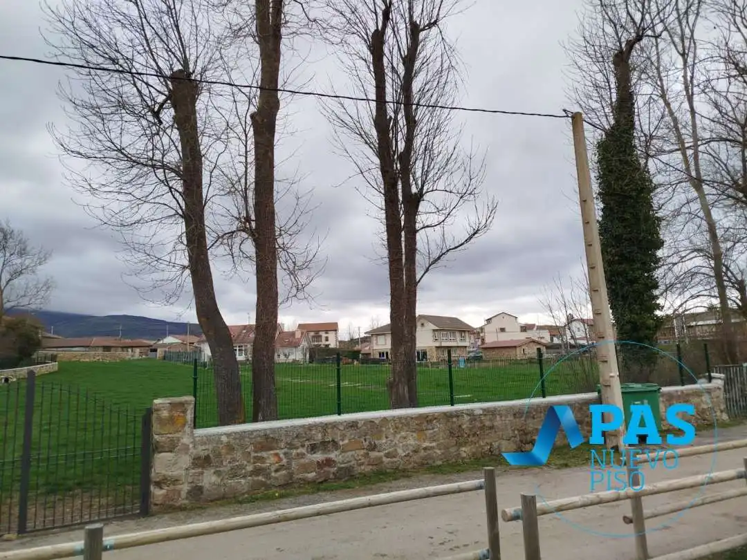 Residencial en venda en Valdáliga