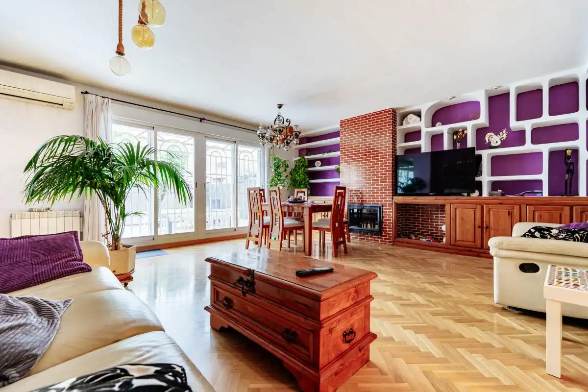 Sala d'estar de Casa adosada en venda en Getafe amb Aire condicionat, Calefacció i Jardí privat