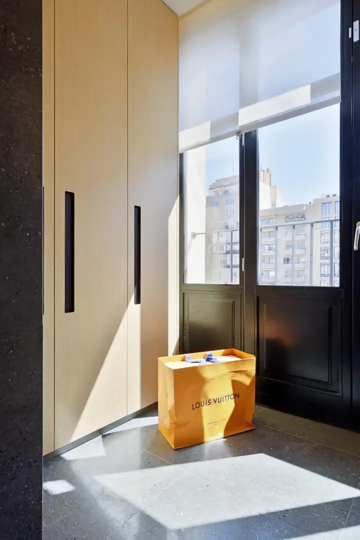 Dormitori de Apartament en venda en Barcelona amb Aire condicionat, Calefacció i Terrassa