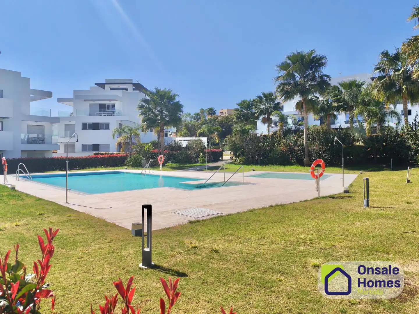 Swimming pool of Attic for sale in Estepona  with Air Conditioner, Terrace and Storage room