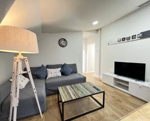 Living room of Attic to rent in  Madrid Capital  with Furnished, Oven and Washing machine