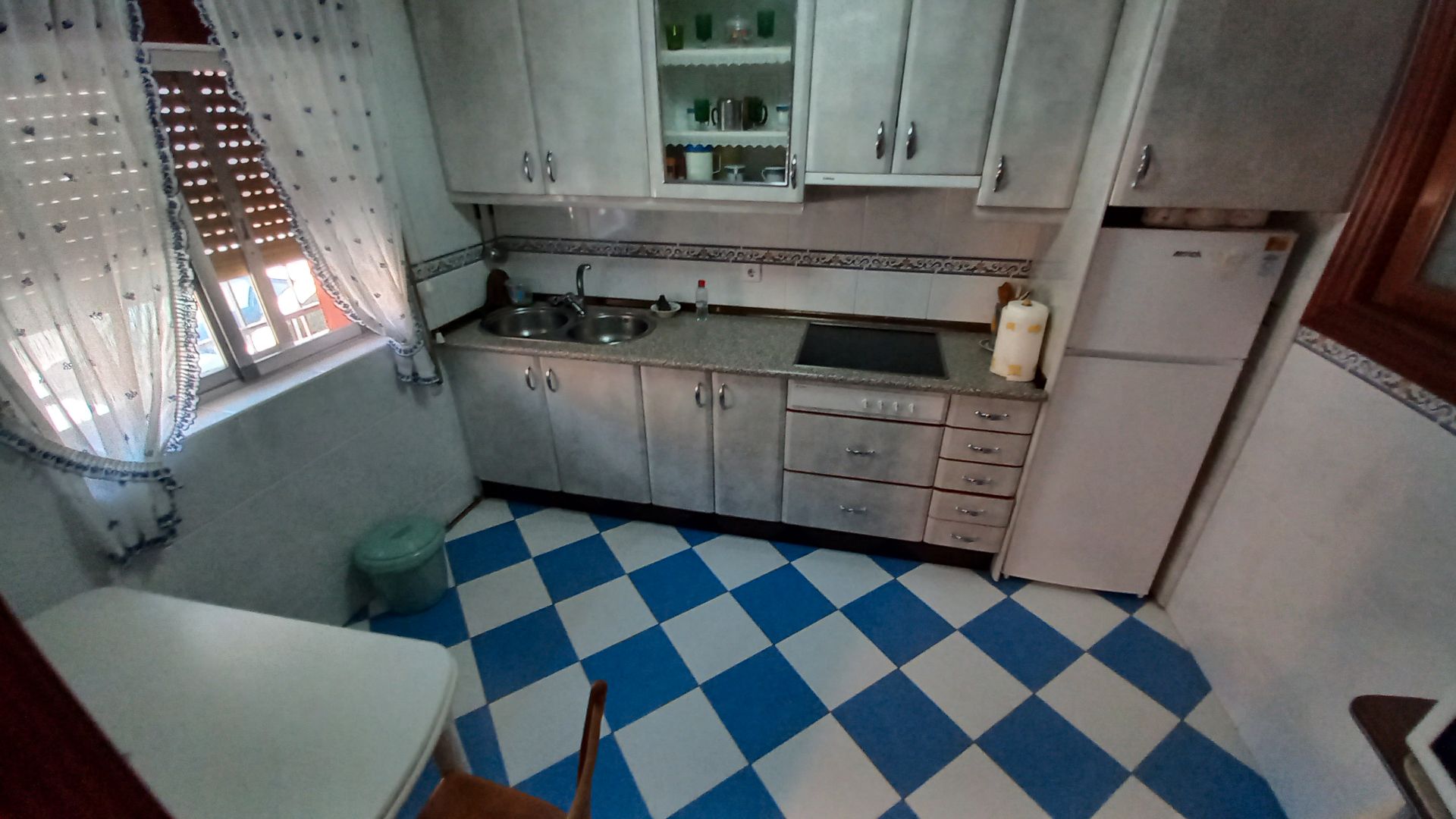 Cuina de Casa adosada en venda en Corrales del Vino amb Terrassa, Forn i Rentadora