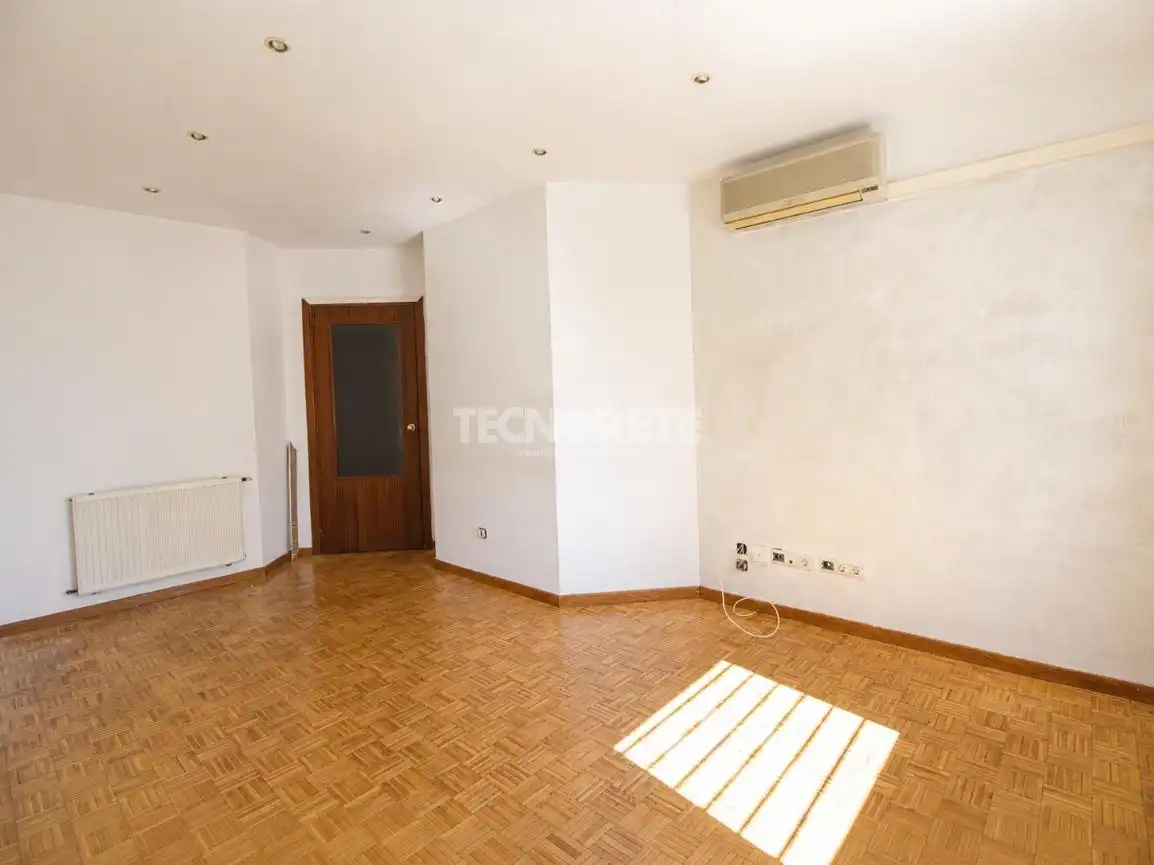 Appartamento con piscina in vendita a Avenida Río Estenilla, imagen 6