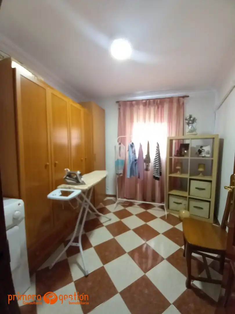 Wohnung mit Terrasse zum Verkauf in Lora del Río, imagen 4