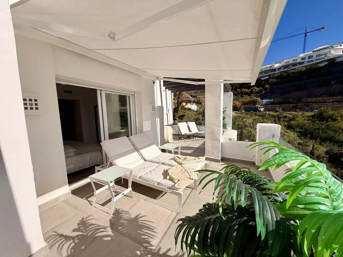 Terraza de Piso en venta en Benahavís con Aire acondicionado y Terraza
