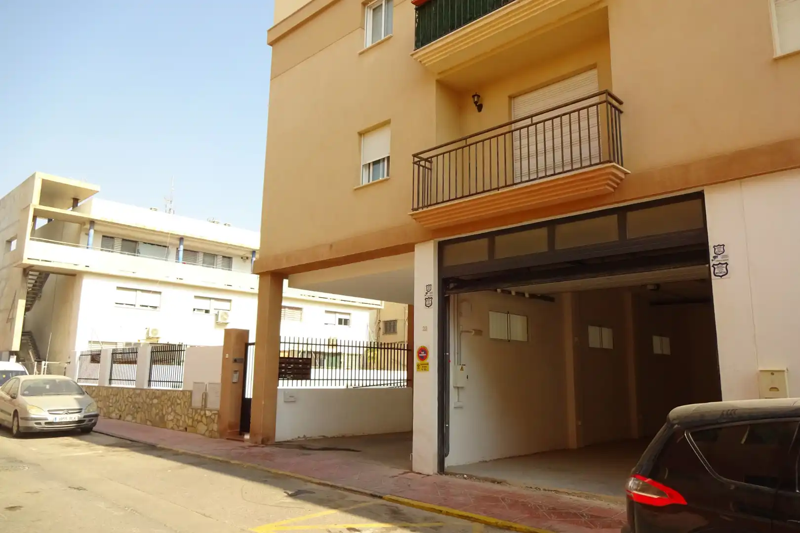 Local comercial en venda a Calle Carlos V 22