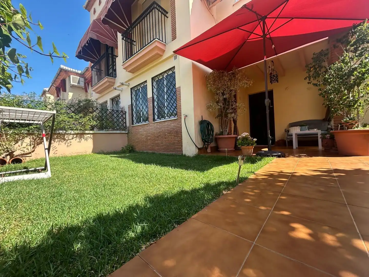 Jardín de Casa adosada en venta en Antequera con Aire acondicionado, Calefacción y Jardín privado
