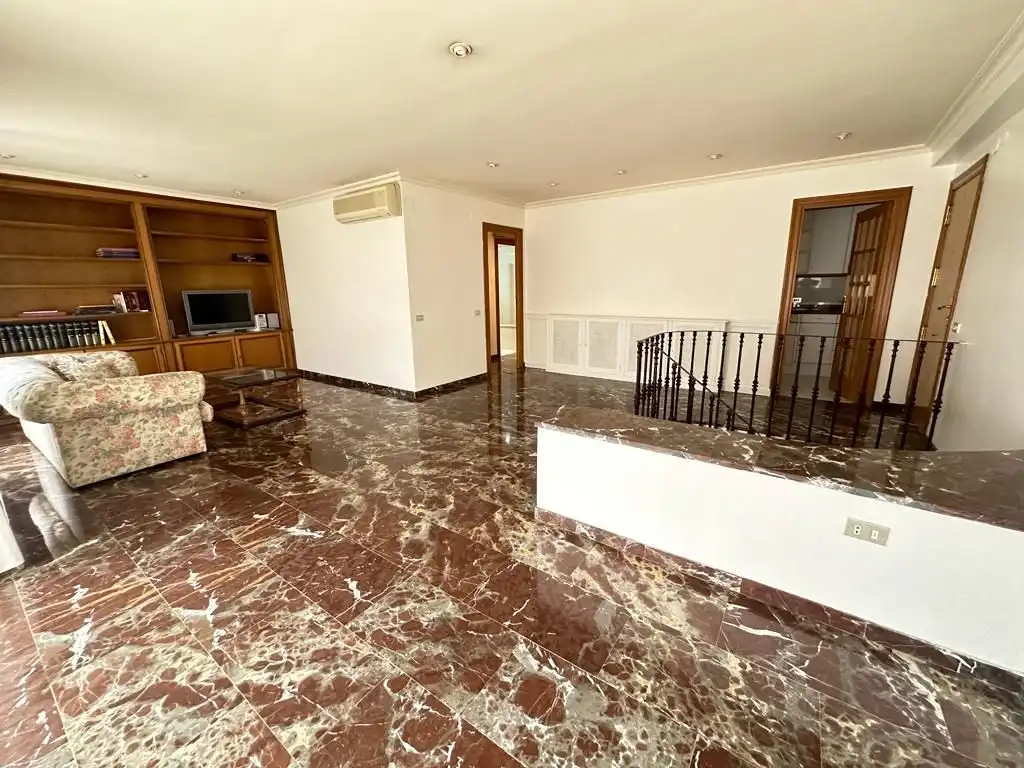 Sala de estar de Dúplex en venta en Castellón de la Plana / Castelló de la Plana con Aire acondicionado, Calefacción y Trastero