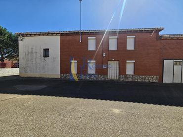 Casa amb jardí en venda a Villabraz
