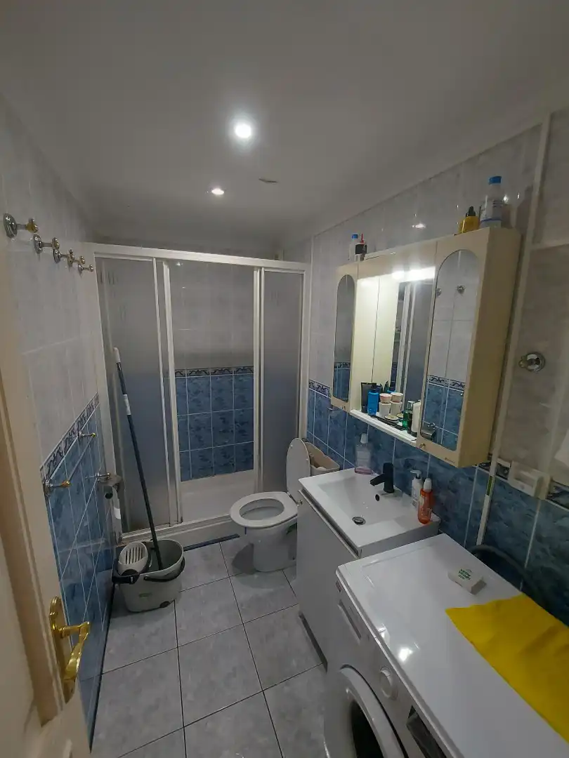 Badezimmer von Wohnungen zum Verkauf in San Bartolomé de Tirajana mit Klimaanlage, Möbliert und Ofen