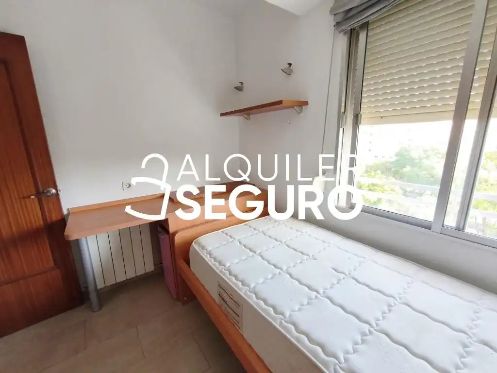 Schlafzimmer von Wohnung zur Miete in Alicante / Alacant mit Klimaanlage, Terrasse und Möbliert