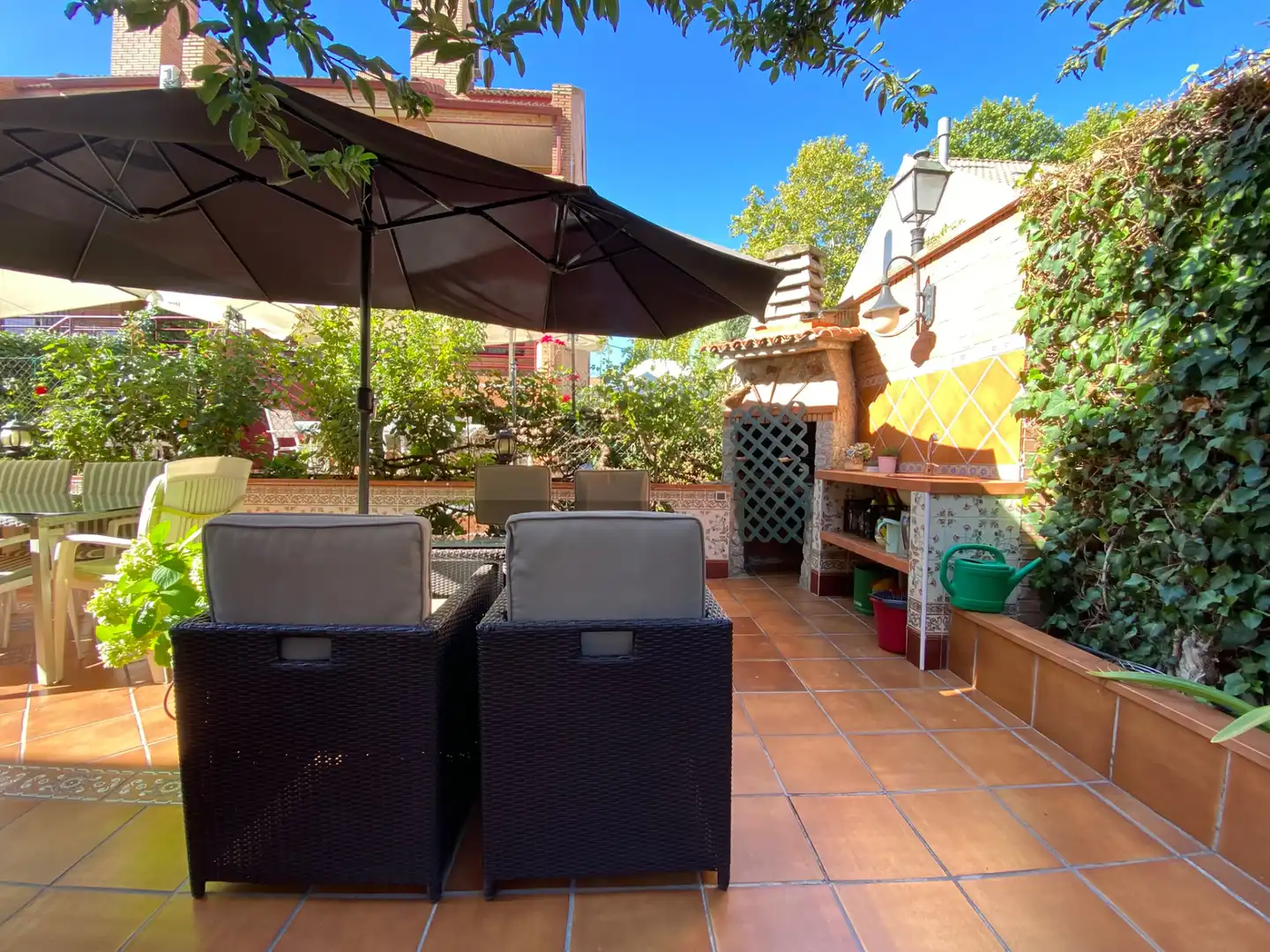 Casa adosada en venta en Valderas - Los Castillos