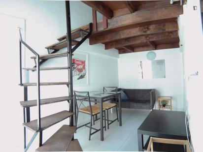 Study to rent in Valdeacederas