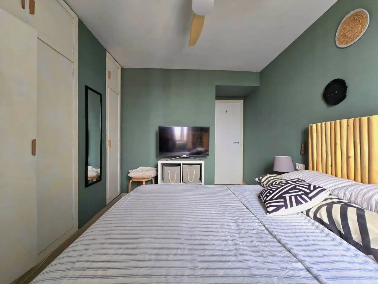Dormitori de Àtic en venda en El Vendrell amb Aire condicionat, Parquet i Terrassa