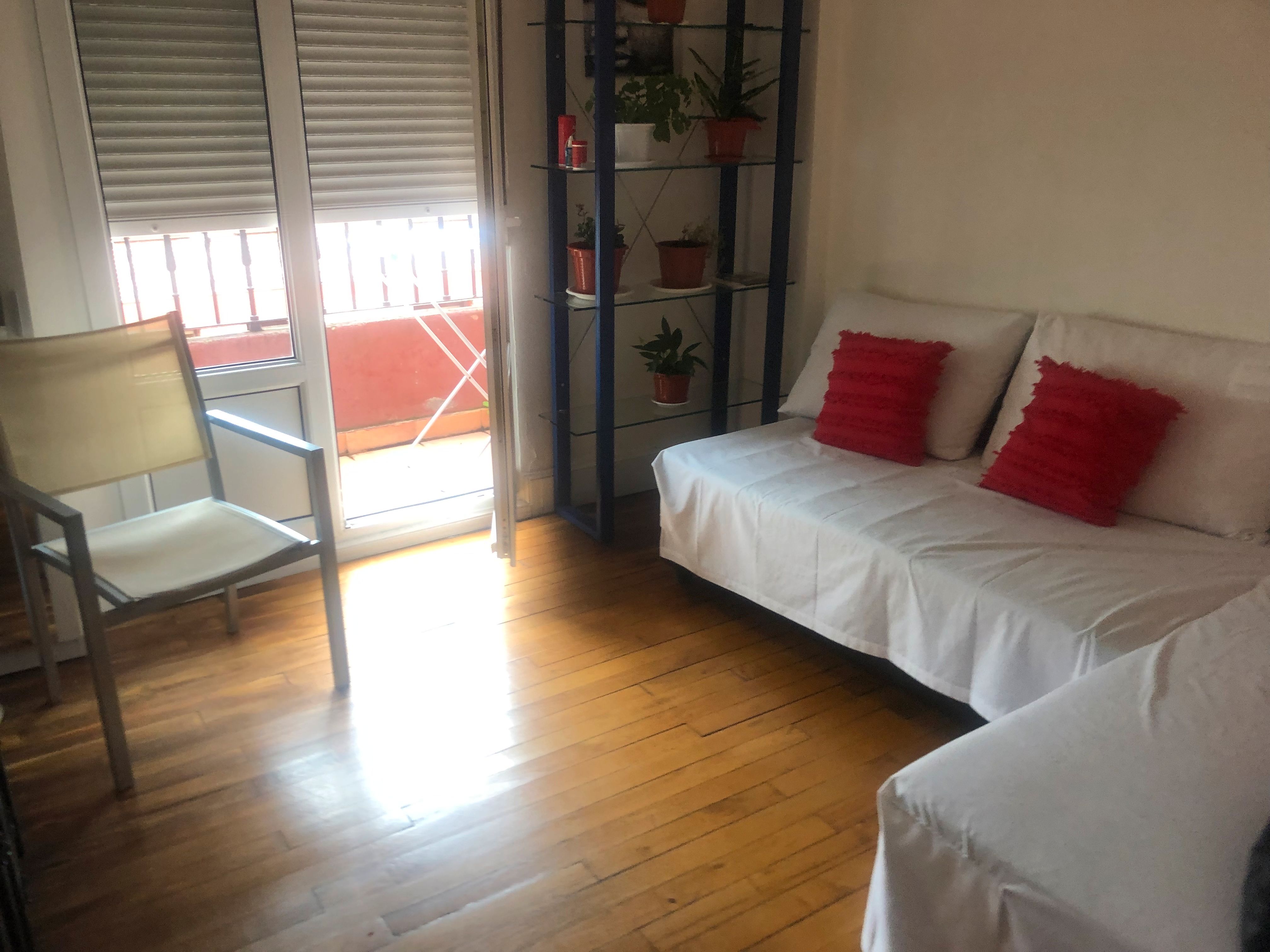 Sala d'estar de Pis en venda en Getxo  amb Calefacció, Terrassa i Moblat