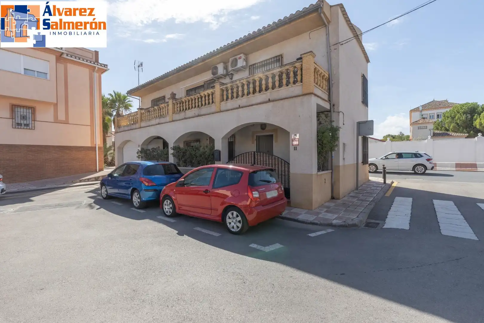 Vista exterior de Casa o xalet en venda en Armilla amb Aire condicionat i Terrassa