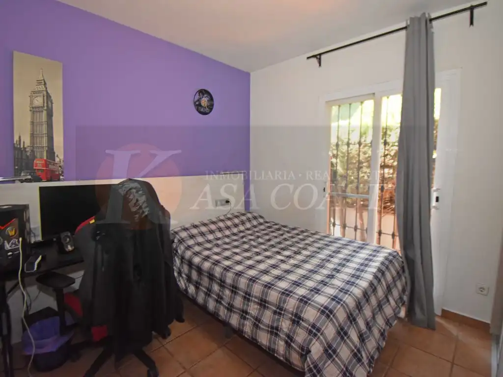 Dormitori de Casa o xalet en venda en Mijas amb Aire condicionat, Jardí privat i Terrassa