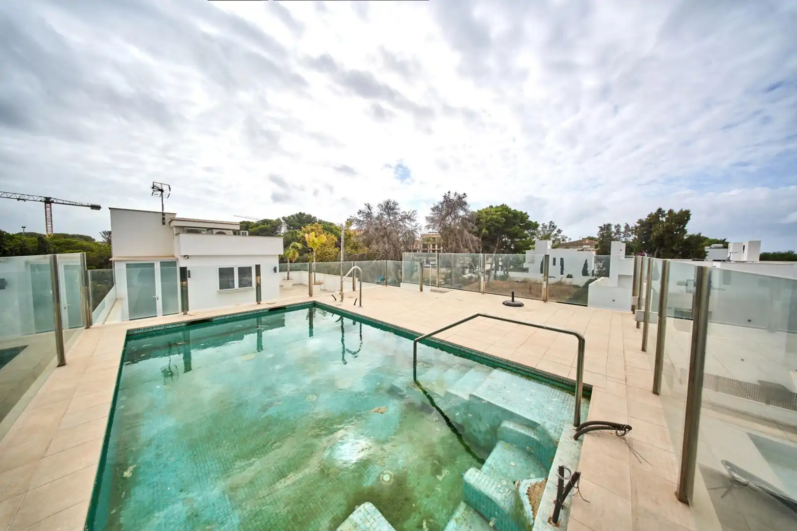 Piscina de Casa o xalet en venda en Marbella amb Jardí privat, Terrassa i Traster