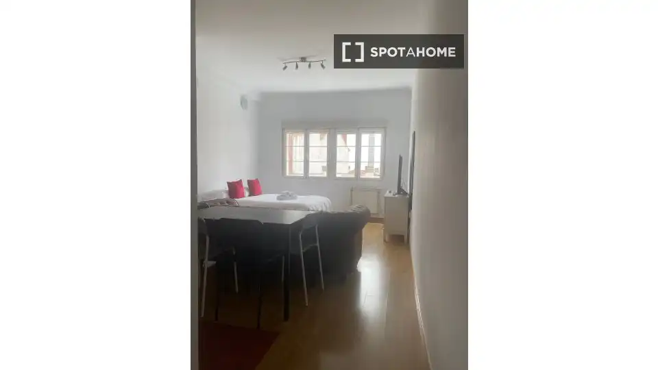 Zimmer in Embajadores - Lavapiés