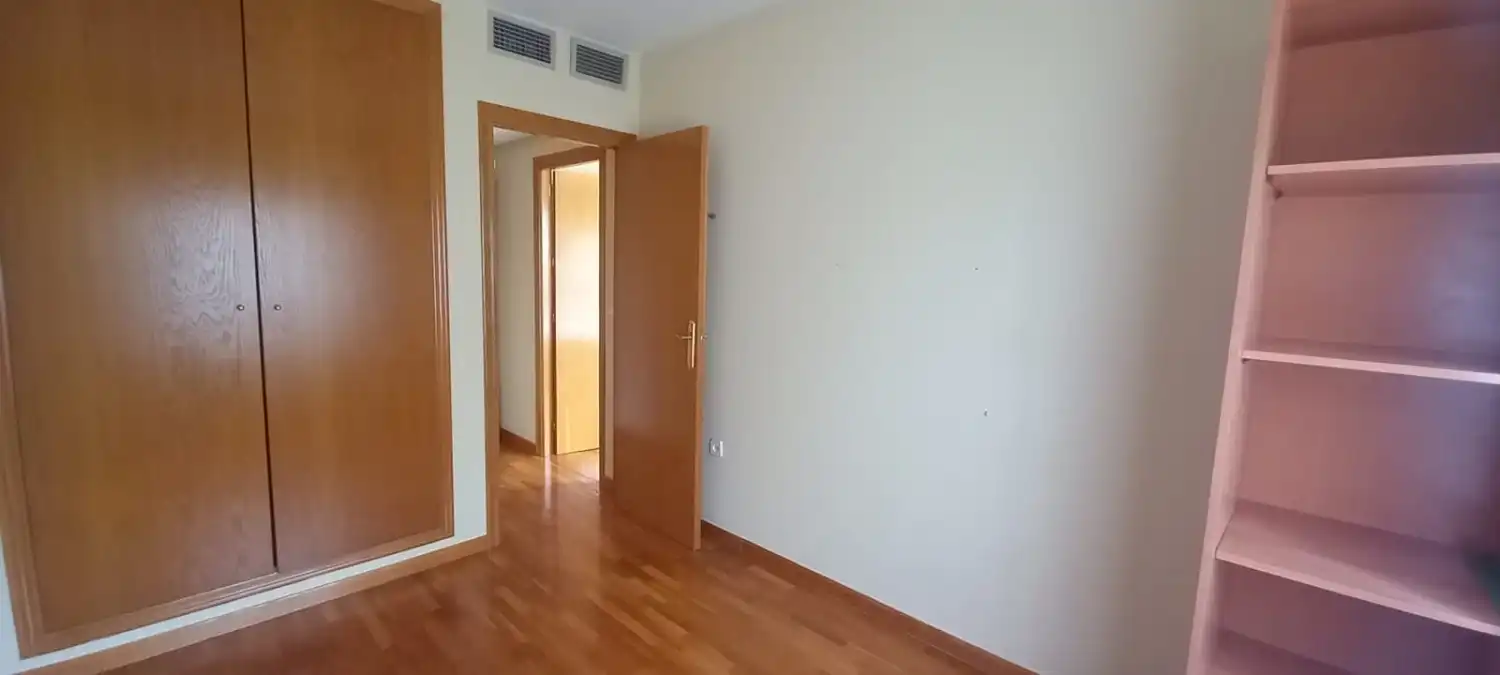 Piso de alquiler en San Lorenzo