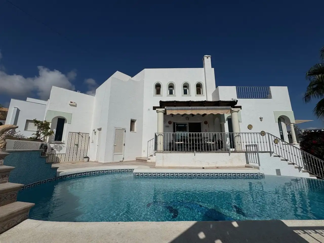Haus mit Pool zum Verkauf in El Palmeral