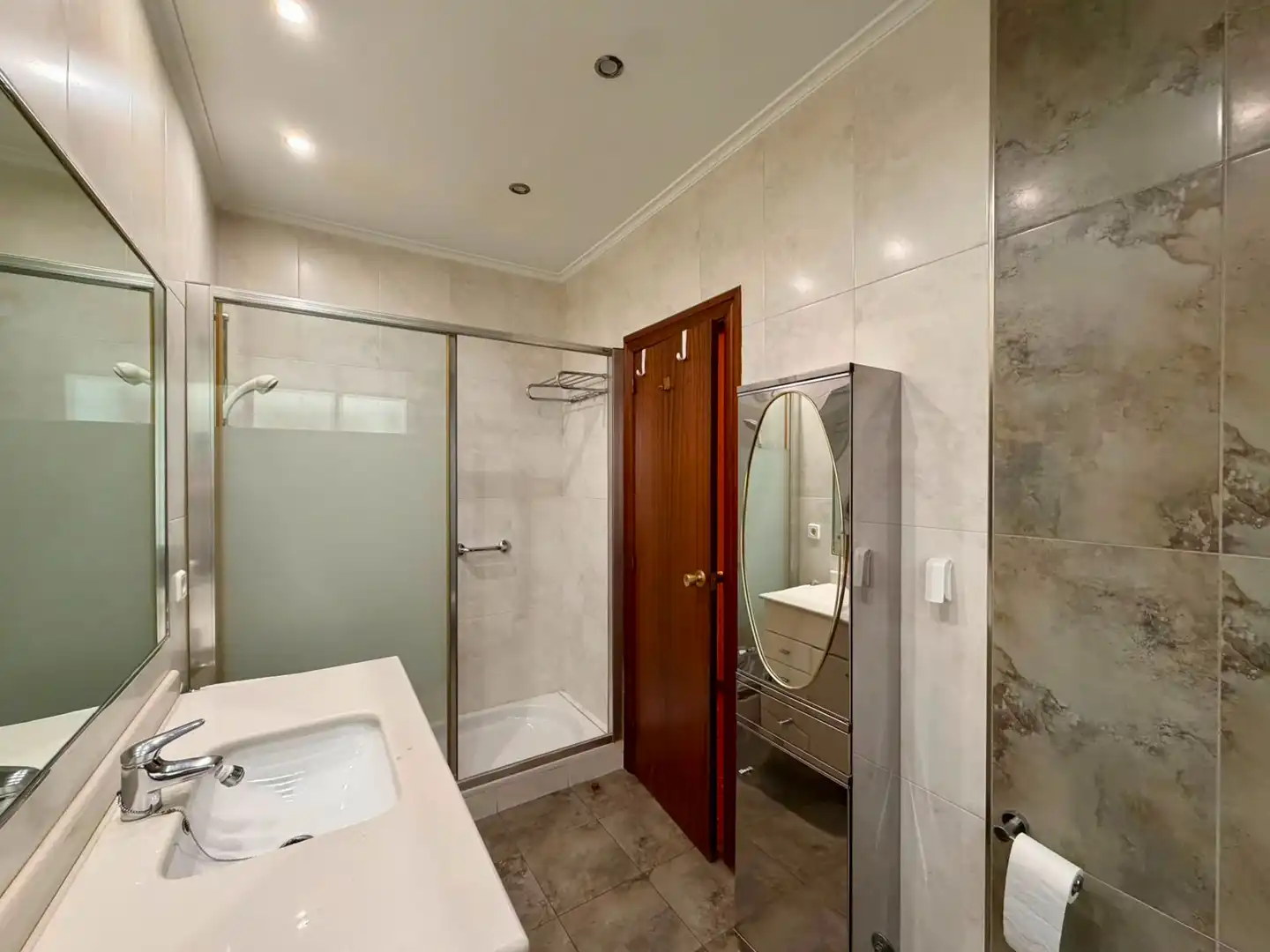Bathroom of Flat for sale in  Logroño  with Heating
