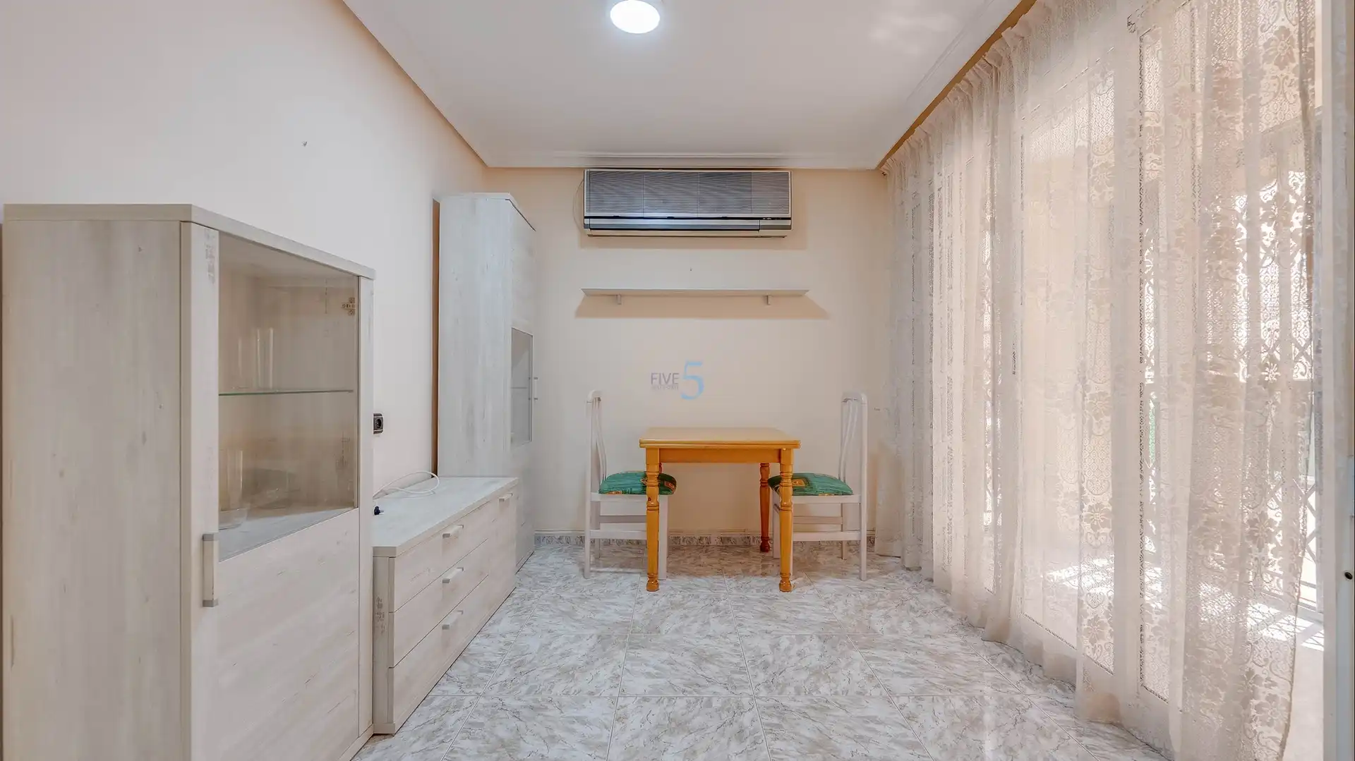 Flat with terrace for sale in Playa de los Locos, imagen 2