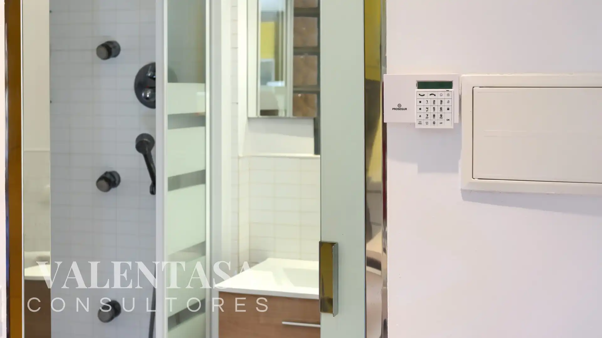 Detached homes for sale in Chiva  with Air Conditioner, Private garden and Terrace