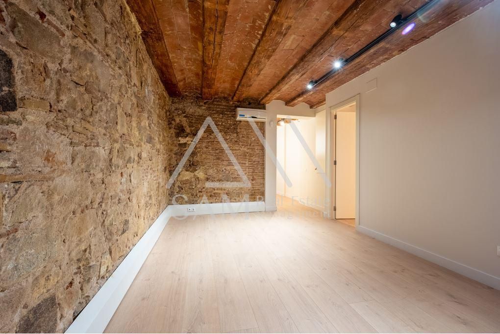 Planta baja for sale in  Barcelona Capital  with Balcony