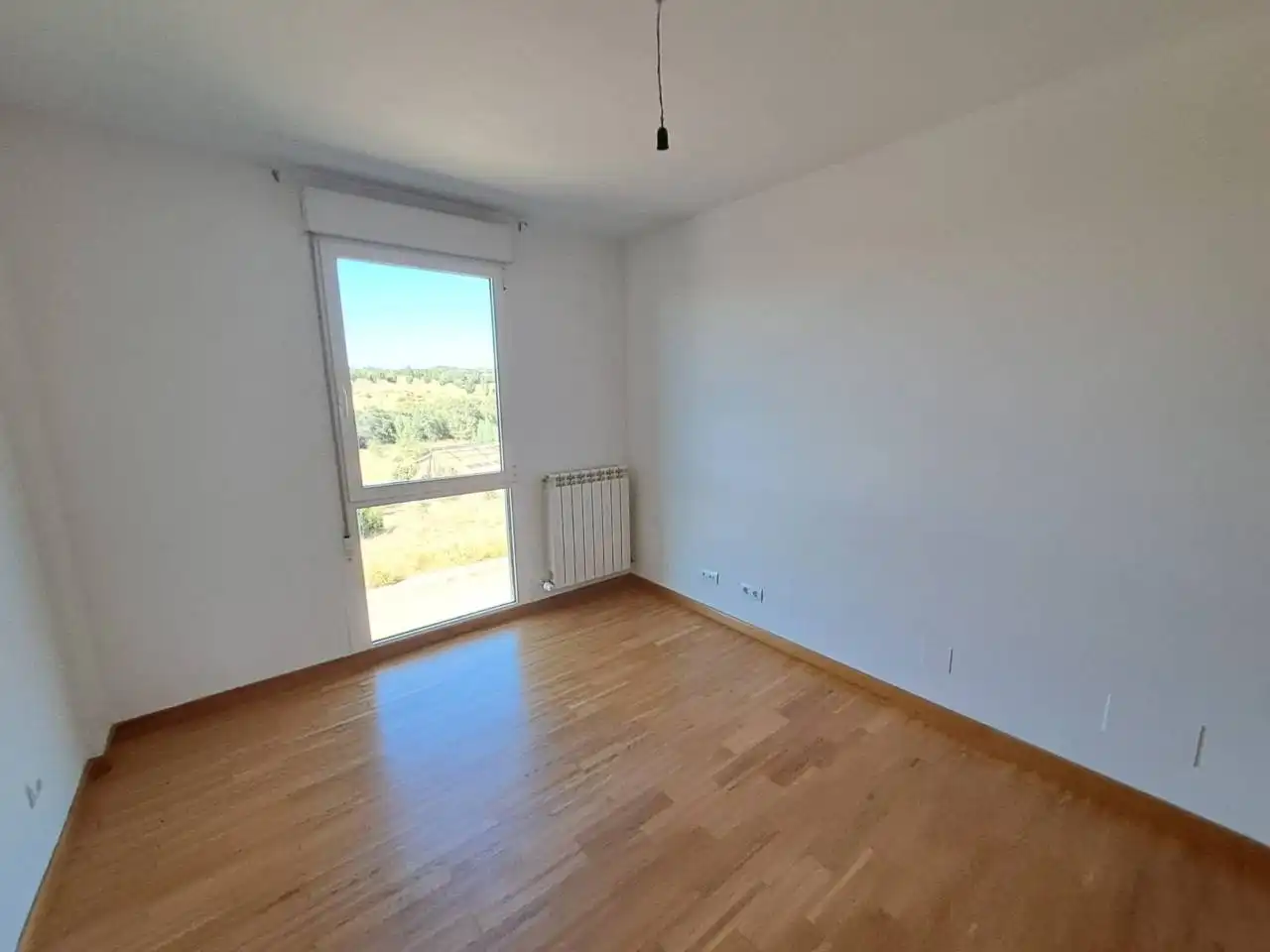 Bedroom of Houses for sale in Valdorros  with Heating, Private garden and Parquet flooring