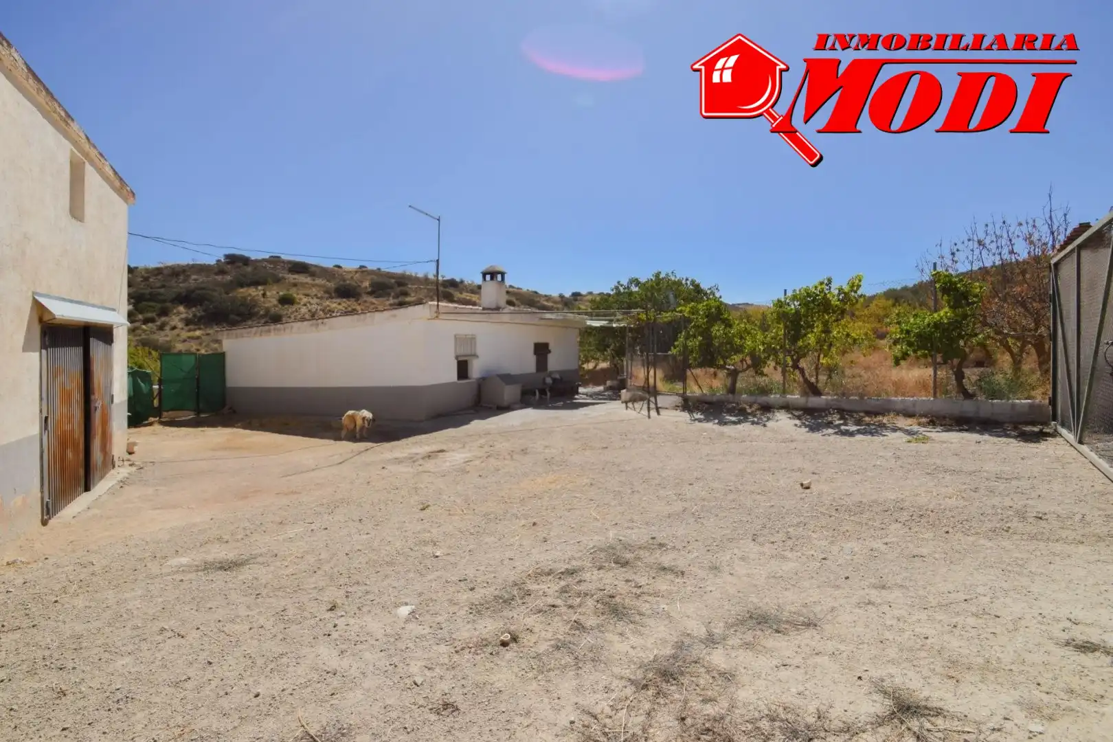 Vista exterior de Finca rústica en venda en Cacín amb Jardí privat