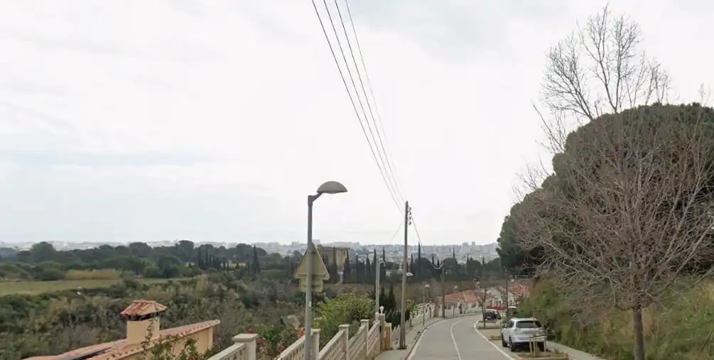 Casa amb piscina en venda a Can Carreras - Montessol