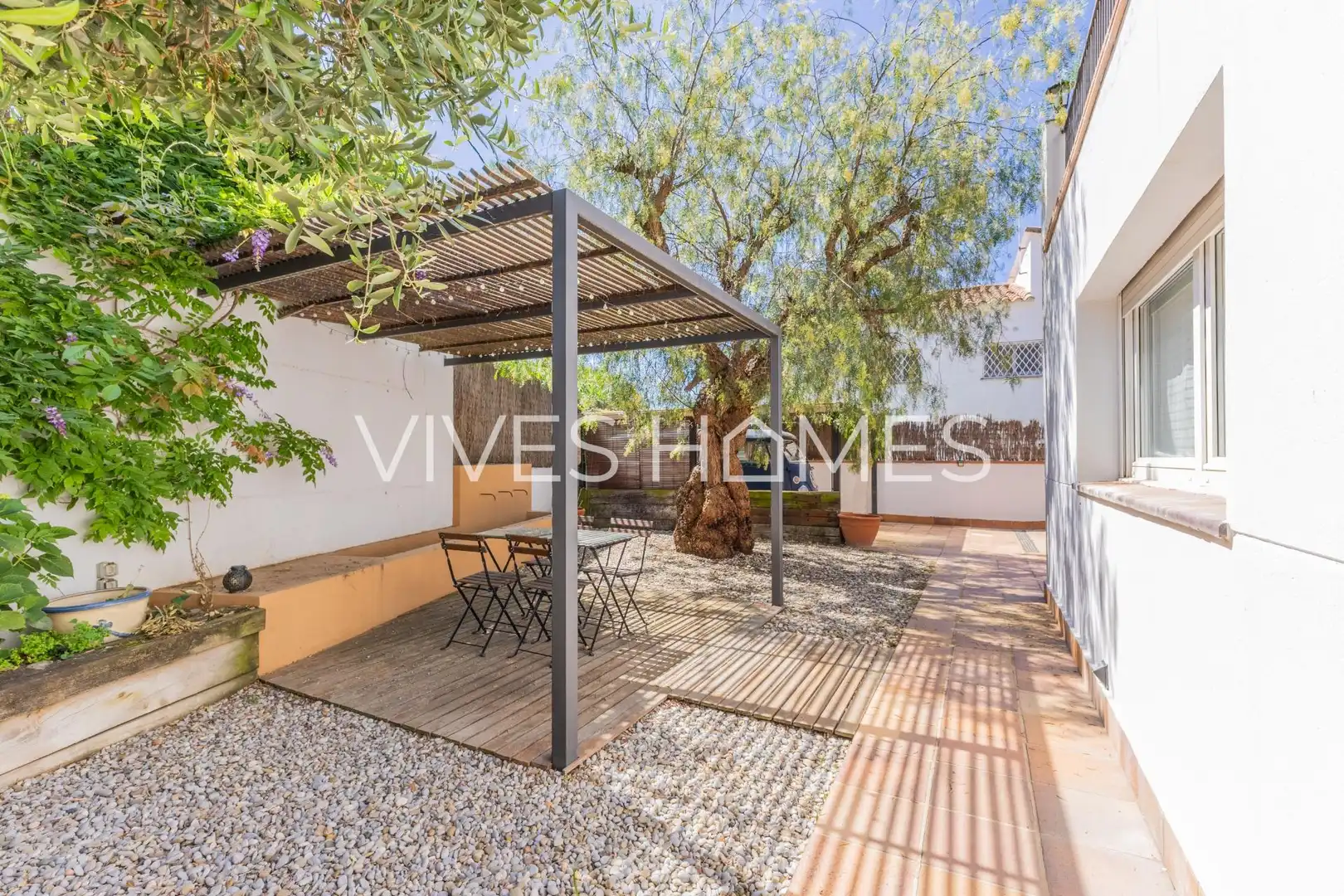 Terrassa de Casa o xalet en venda en Sant Vicenç de Montalt amb Aire condicionat, Calefacció i Jardí privat