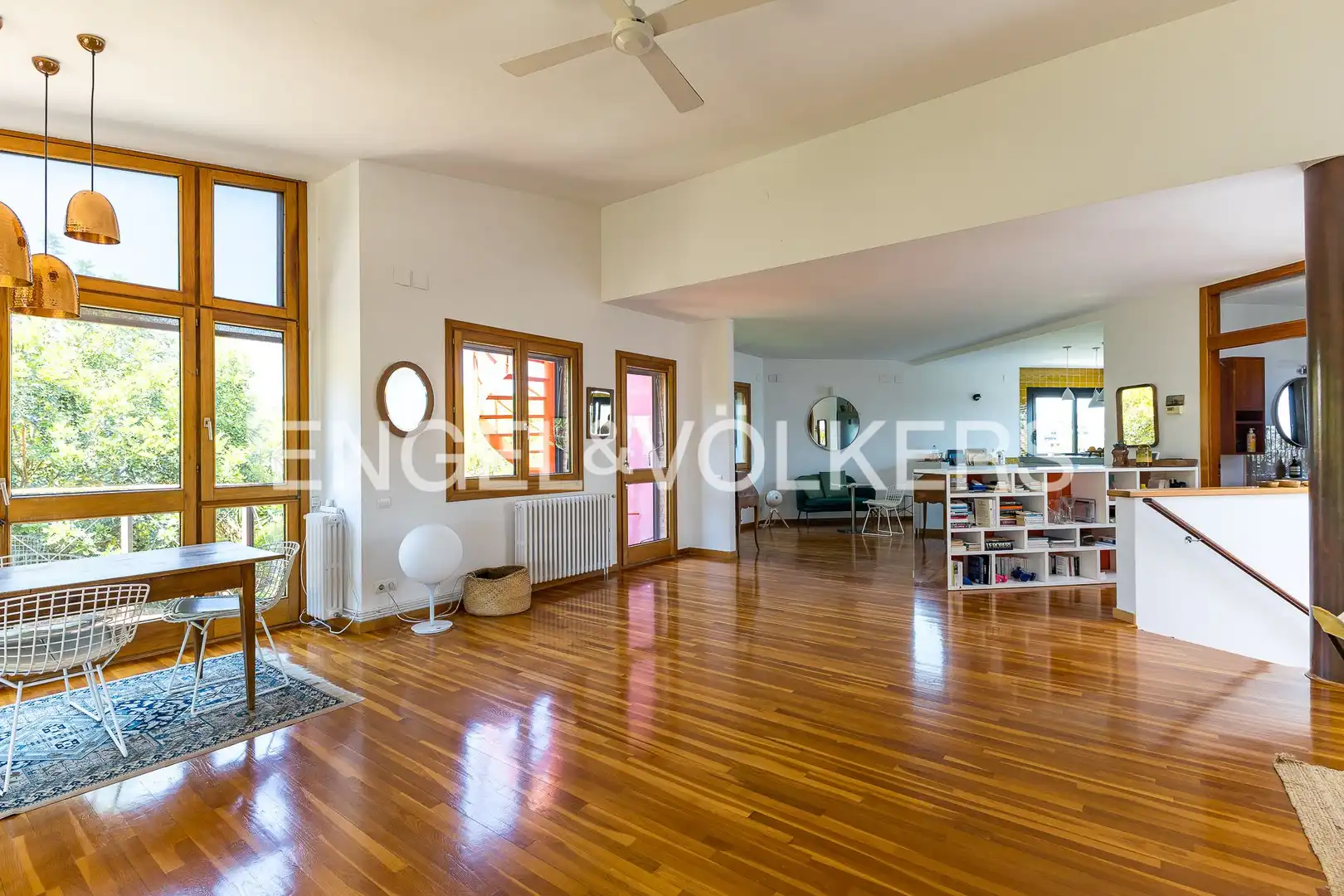 Sala de estar de Finca rústica en venta en Vilanova i la Geltrú con Calefacción, Jardín privado y Terraza