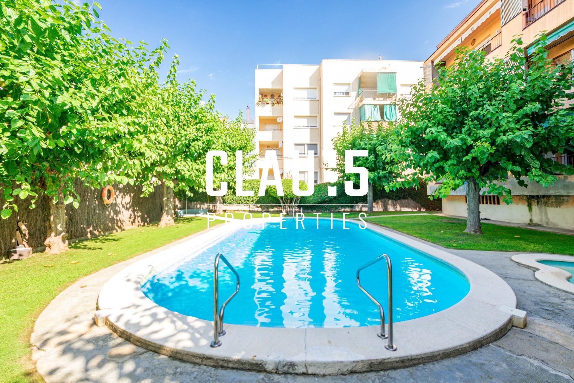 Exterior view of Flat for sale in Canet de Mar  with Air Conditioner, Heating and Private garden