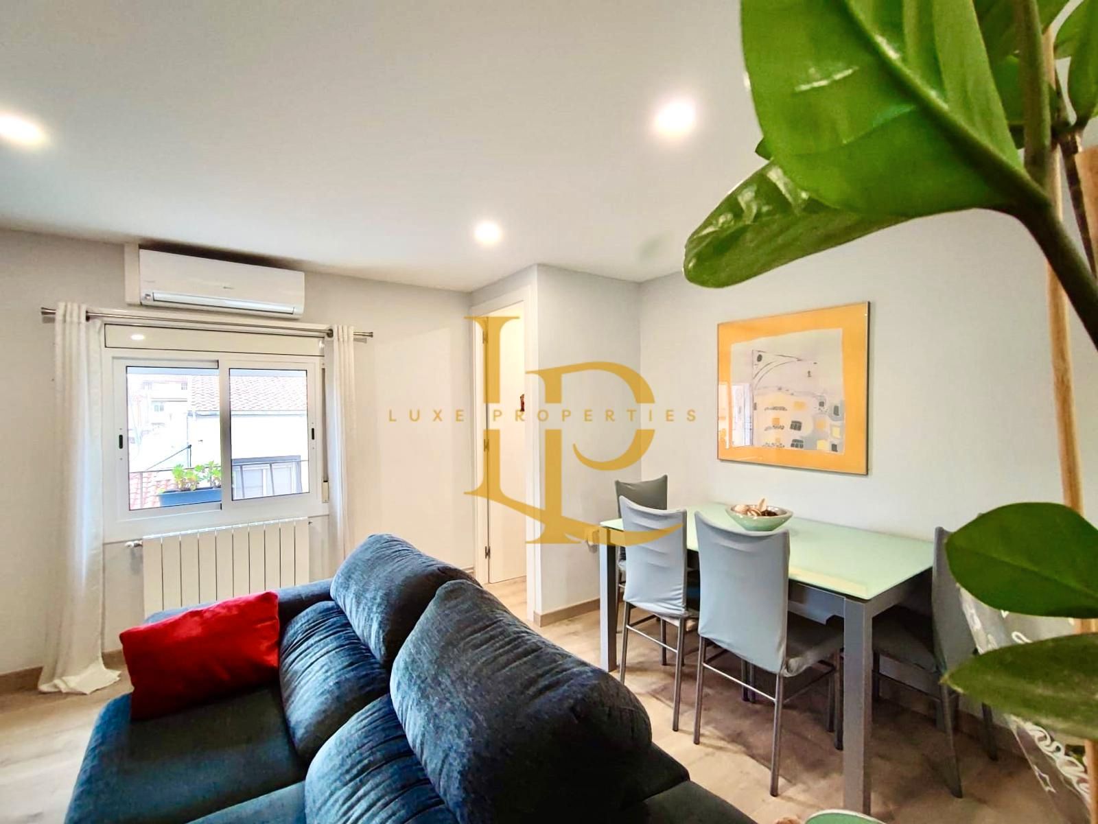 Exterior view of Flat for sale in Terrassa  with Air Conditioner, Heating and Parquet flooring