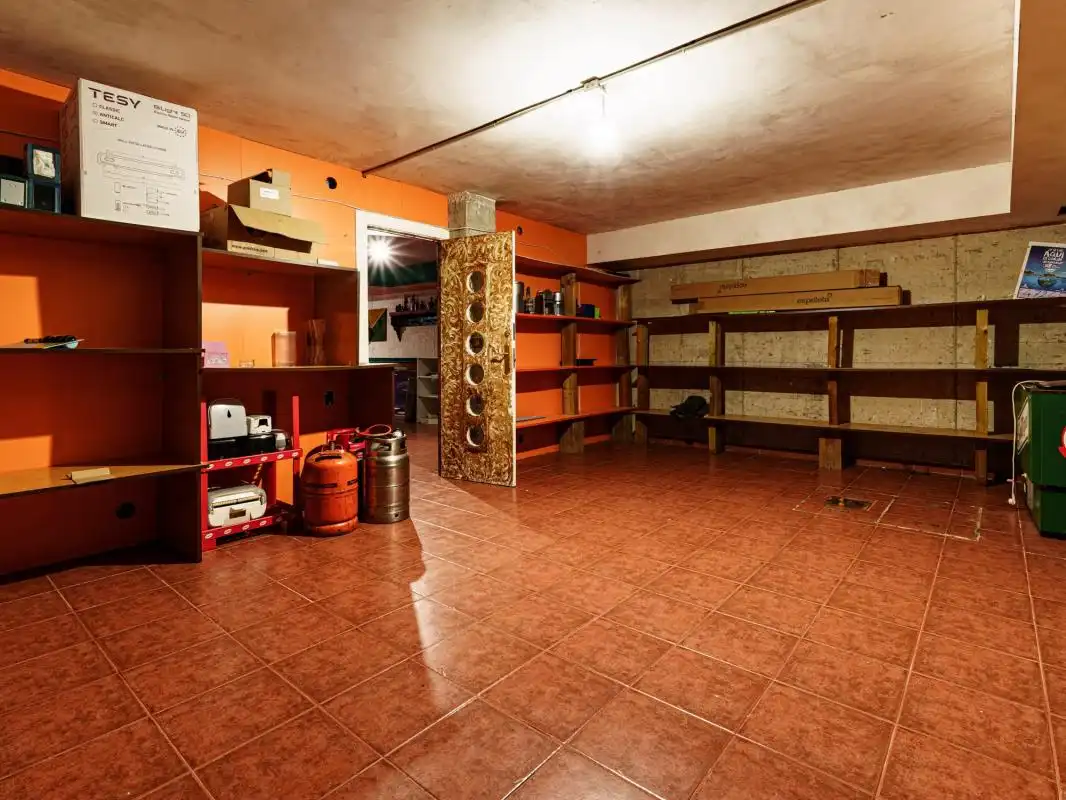 Local en venta en Pl. de España, Arenas de San Juan