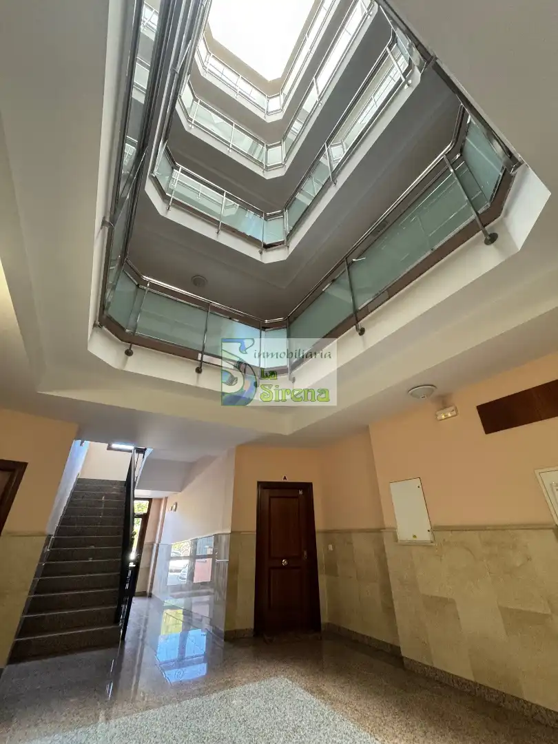 Piso en venta en Castro-Urdiales con Calefacción, Terraza y Trastero