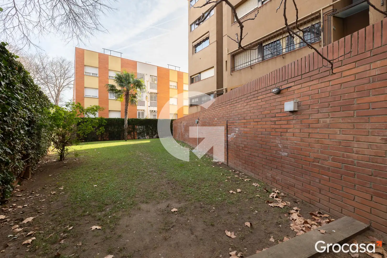 Parking de Dúplex en venta en Barcelona con Aire acondicionado, Calefacción y Jardín privado