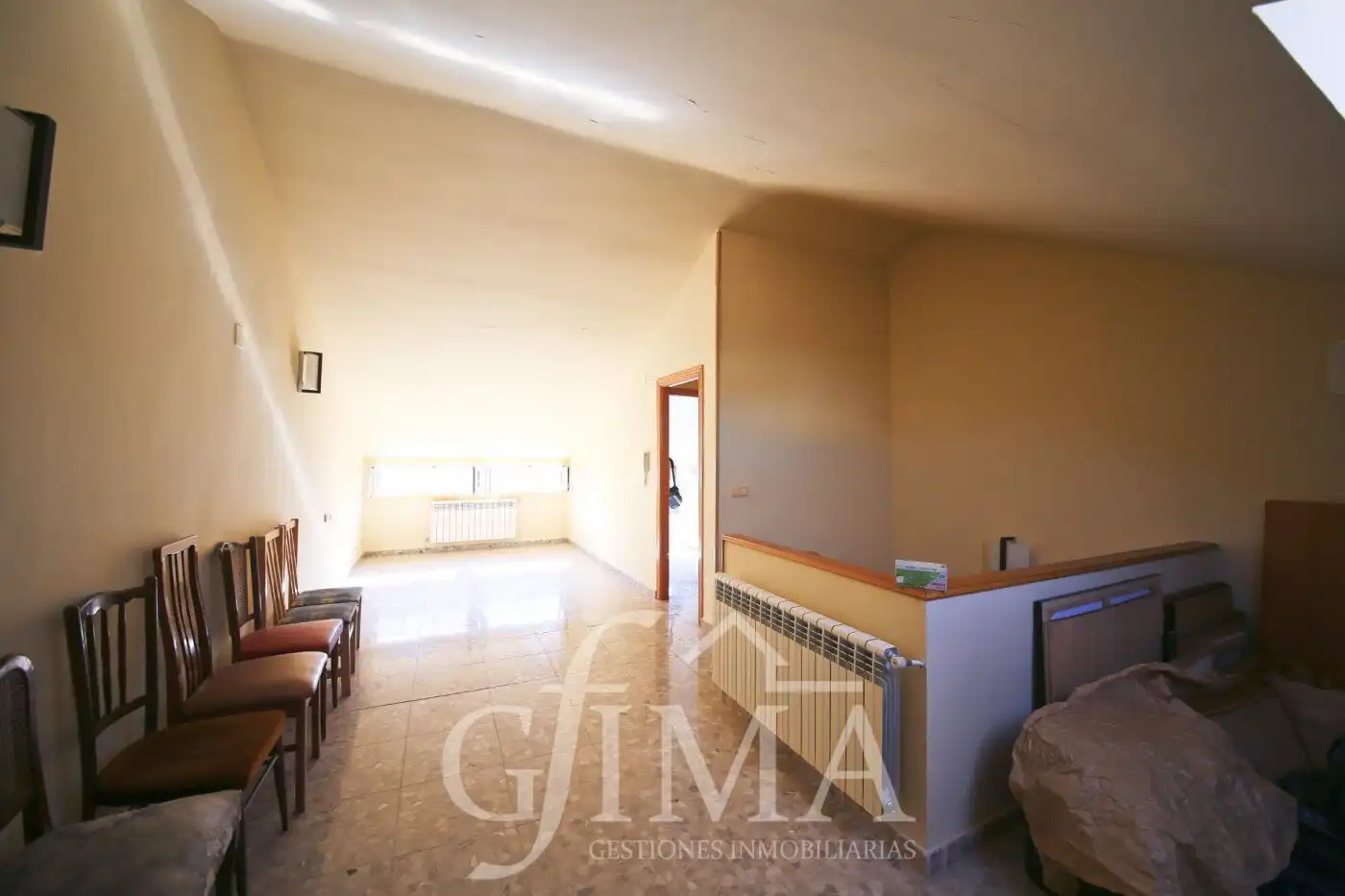 Casa adosada en venta en Tomelloso