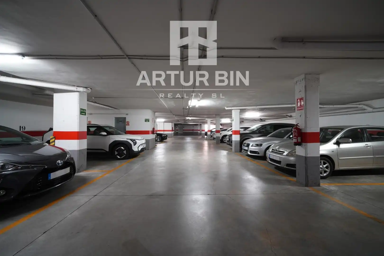 Parking de Ático en venta en Valencia con Calefacción, Jardín privado y Terraza