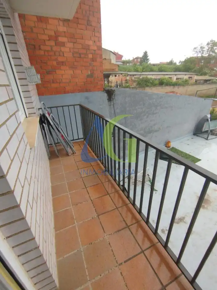 Balcony of Apartments for sale in Villaquilambre  with Heating, Parquet flooring and Storage room