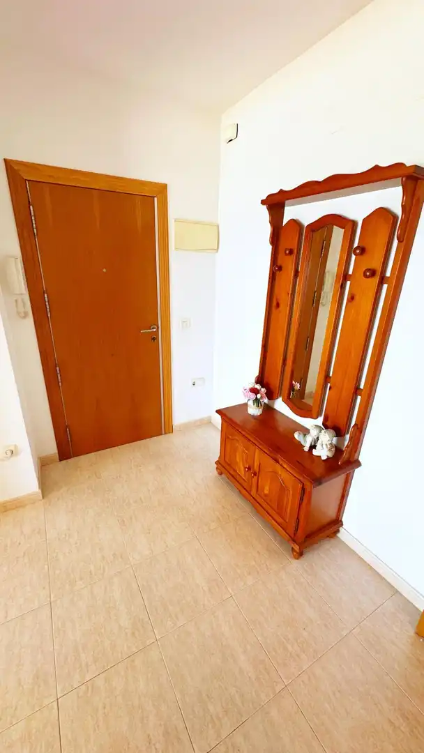 Apartamento en venta en Gandia con Amueblado, Balcón y Piscina comunitaria
