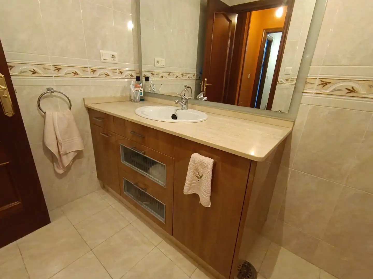 Bathroom of Flat for sale in Arbo  with Storage room