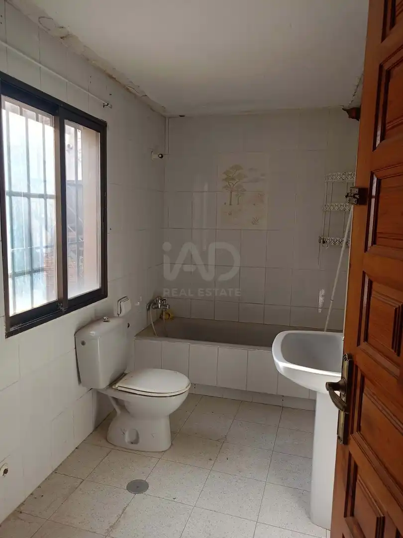 Baño de Casa adosada en venta en Lorca con Calefacción y Terraza