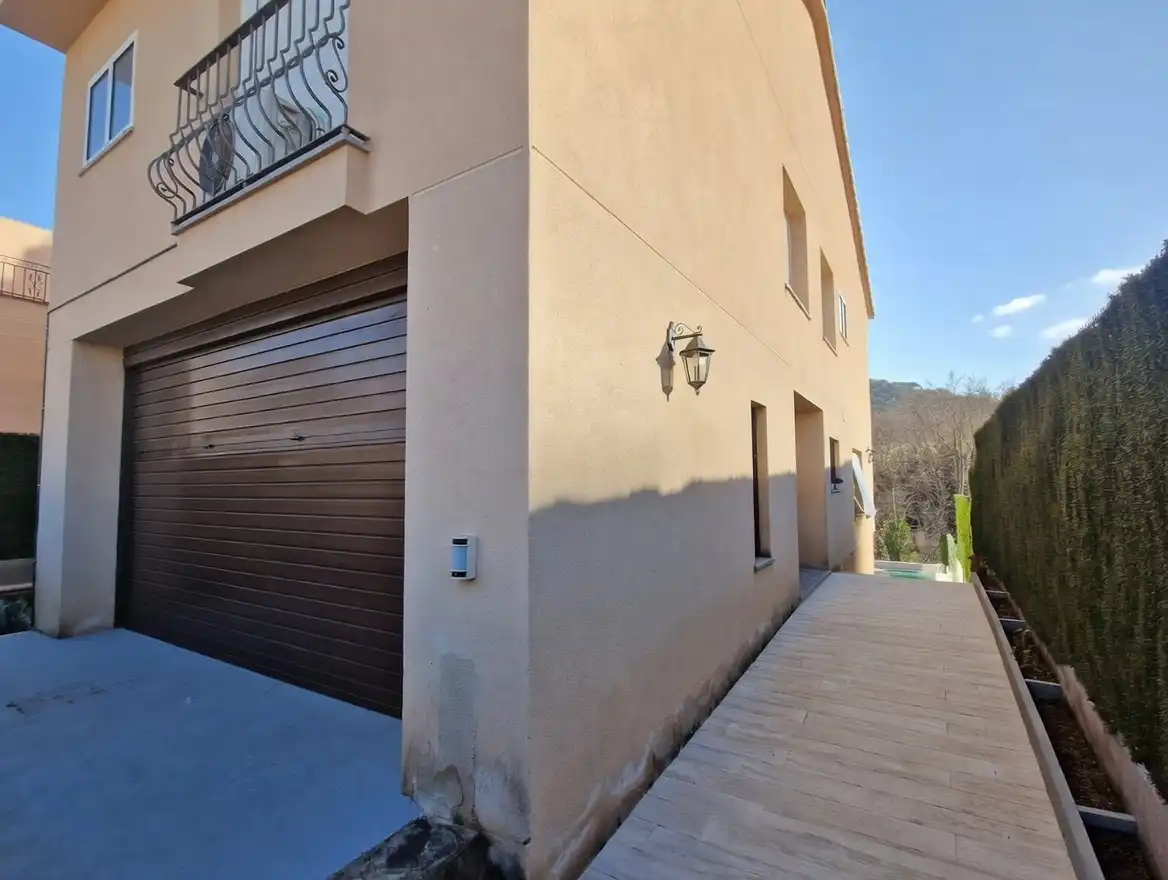 Exterior view of Houses for sale in Dosrius  with Air Conditioner, Heating and Private garden