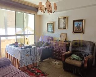 Living room of Flat for sale in  Sevilla Capital  with Terrace and Storage room