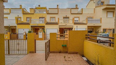 Foto 2 de Casa adosada en venda a Calle Orihuela-campaneta, 2, Molins - Campaneta - San Bartolomé, Alicante