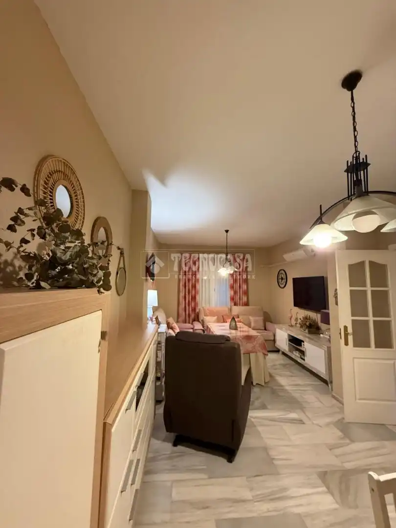 Detached homes for sale in Colores - Entreparques