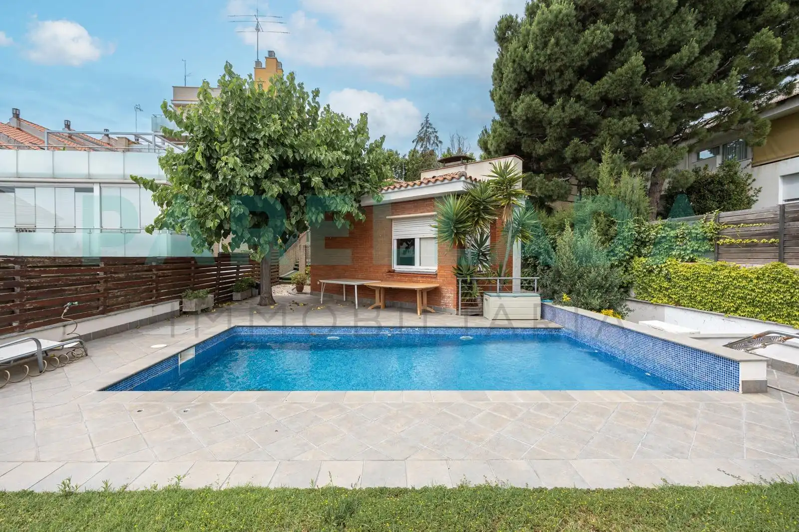 Piscina de Casa o chalet en venta en Tiana con Aire acondicionado, Jardín privado y Terraza